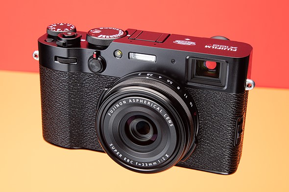 Ulasan Kamera Kompak Fujifilm X100V Yang Terinspirasi Retro